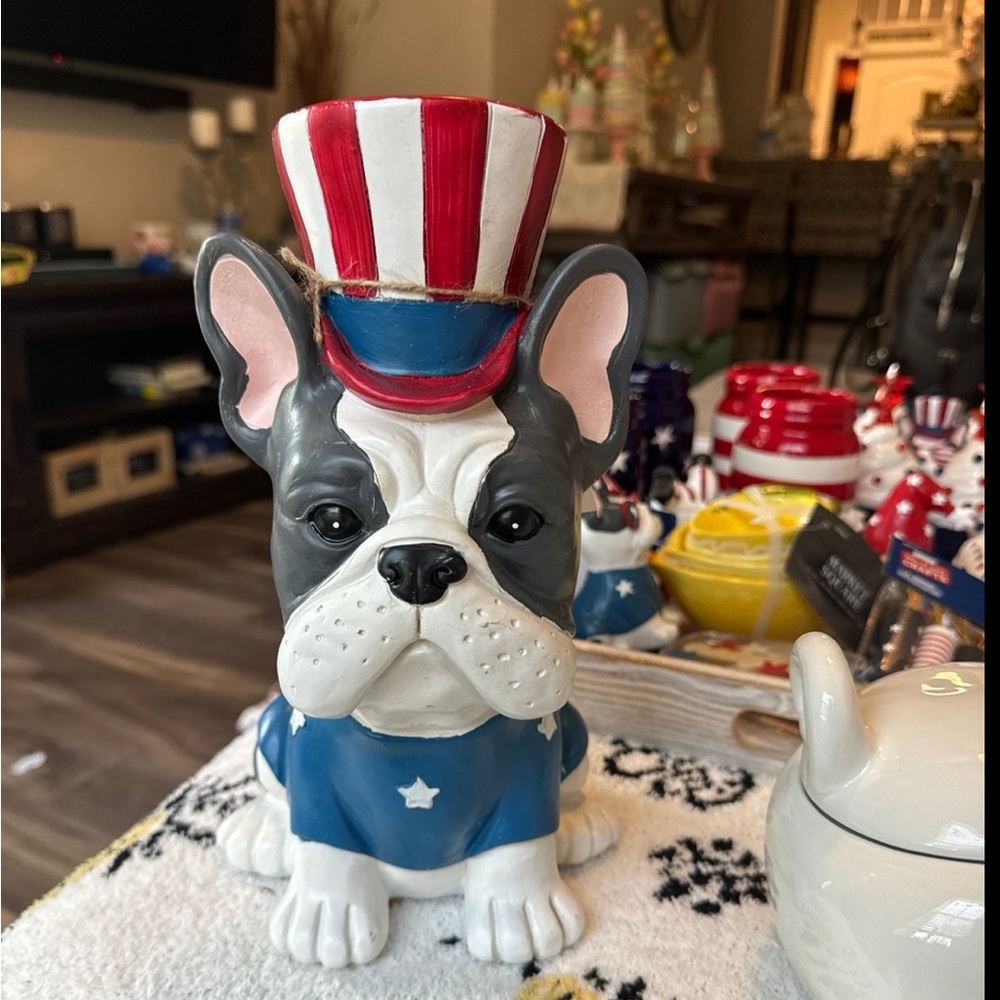 Martha Stewart Stars & Stripes American Patriotic Dog Statue